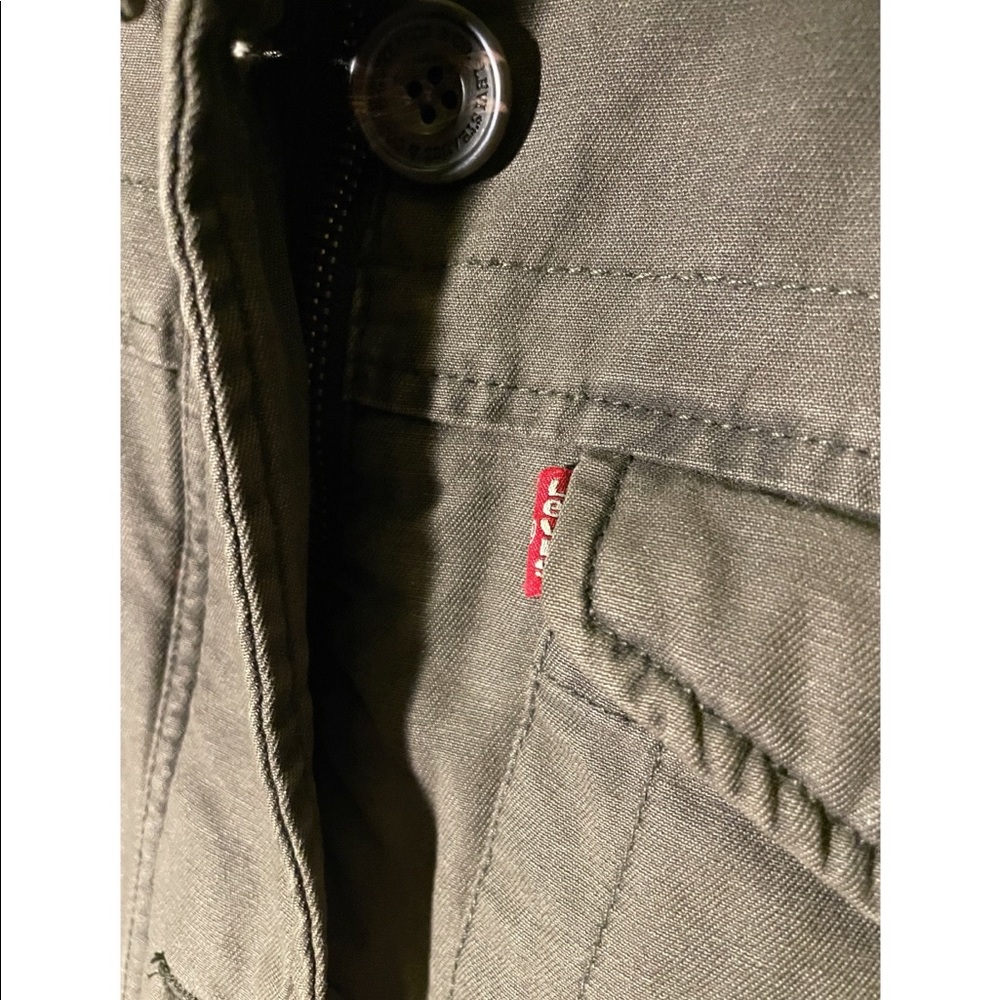 Levi’s Jacket - Picture 3 of 3